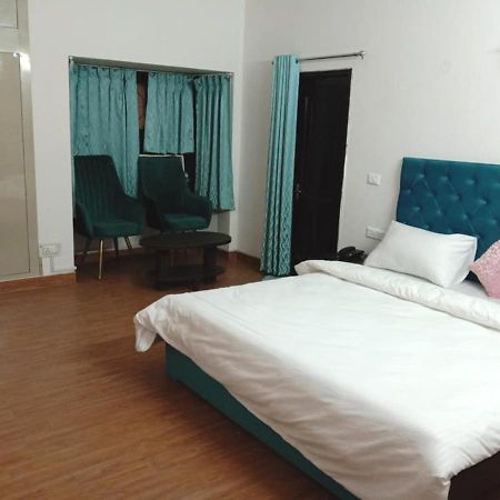 Jay Ally - Boutique Hotel New Delhi Luaran gambar