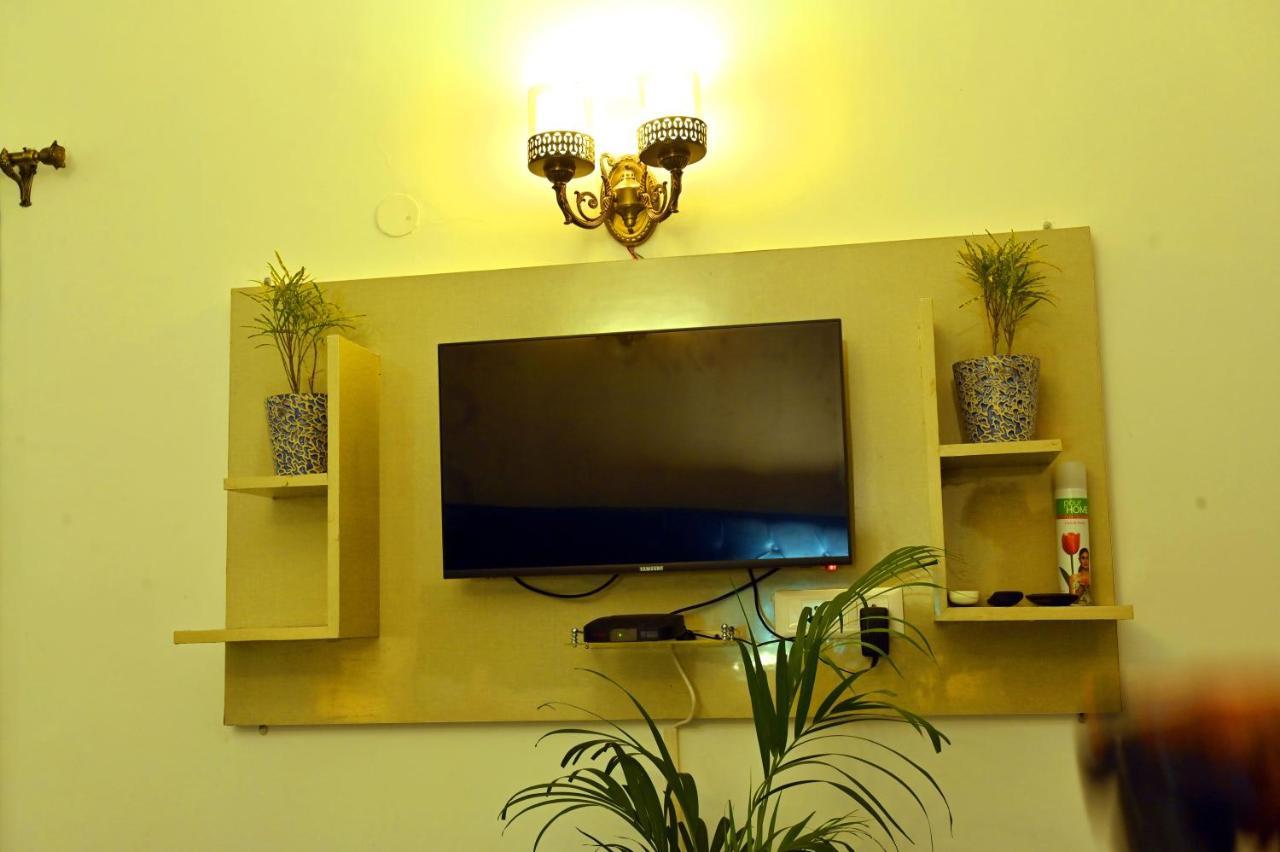 Jay Ally - Boutique Hotel New Delhi Luaran gambar